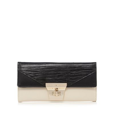 Cream colour block twist and lock purse